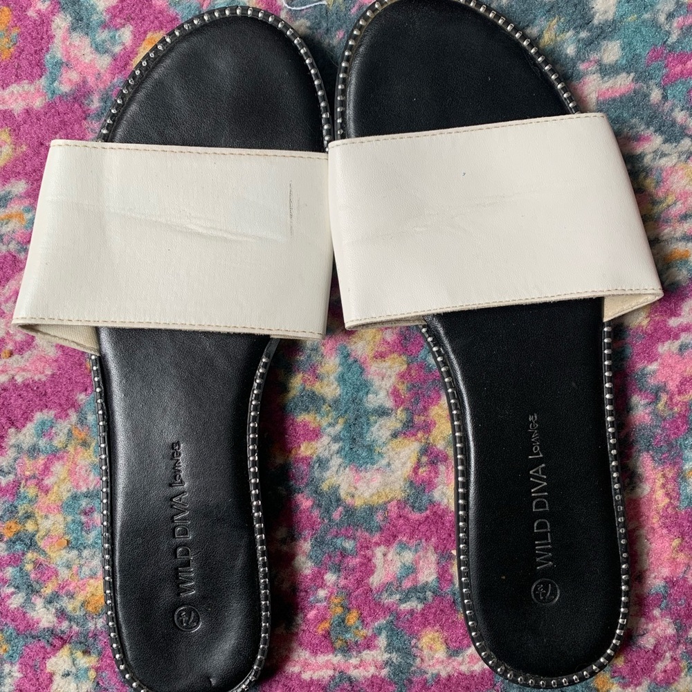 Wild DIVA Lounge Slide Sandals sz 7.5